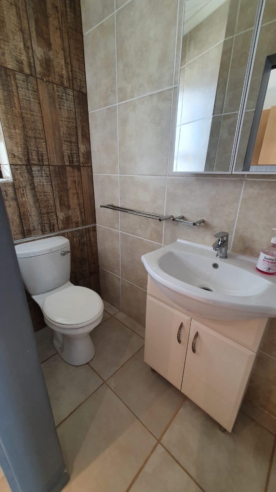 1 Bedroom Property for Sale in Ferreira Town Eastern Cape